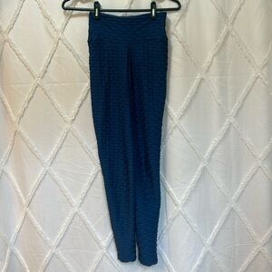 Brazilian buttlift leggings, new condition, navy/steel blue color size small